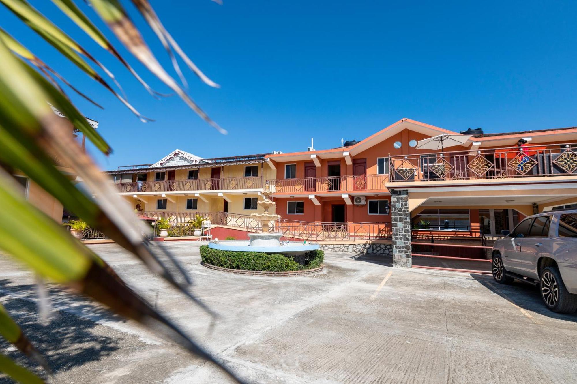 Vivy Hill'S Hotel Port-au-Prince Eksteriør bilde